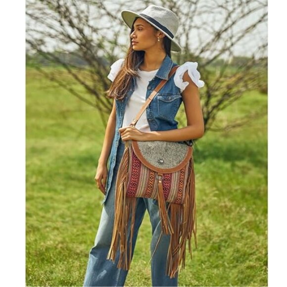 Myra Western Fringed Leather Hair-On Crossbody Shoulder Bag NWT/🆕SHIPS📦🏃🏻💨⚡ - Picture 1 of 16